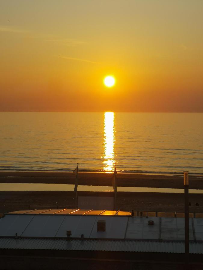 Beach Apartments Seaview Plus Parking Zandvoort Eksteriør billede